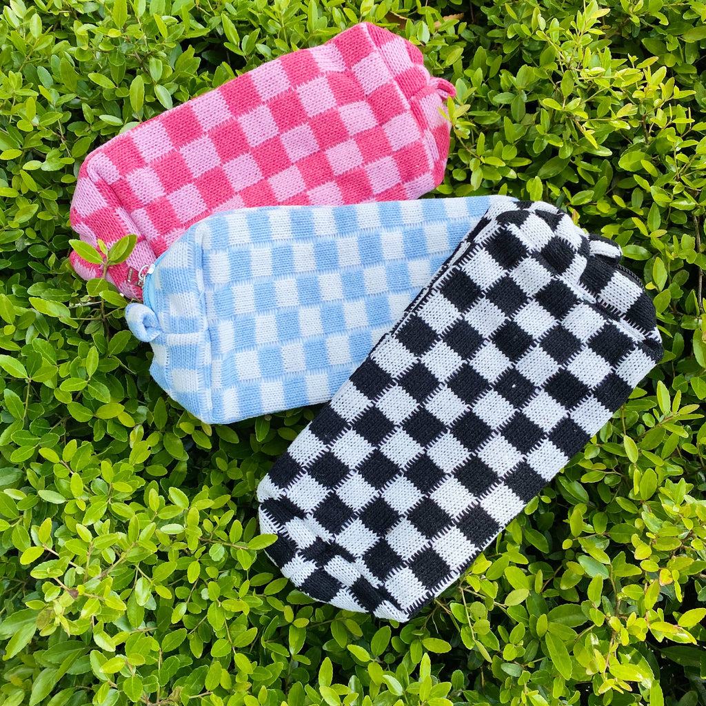 Checkered Cosmetic Bag - Stylish & Durable Makeup Organizer
