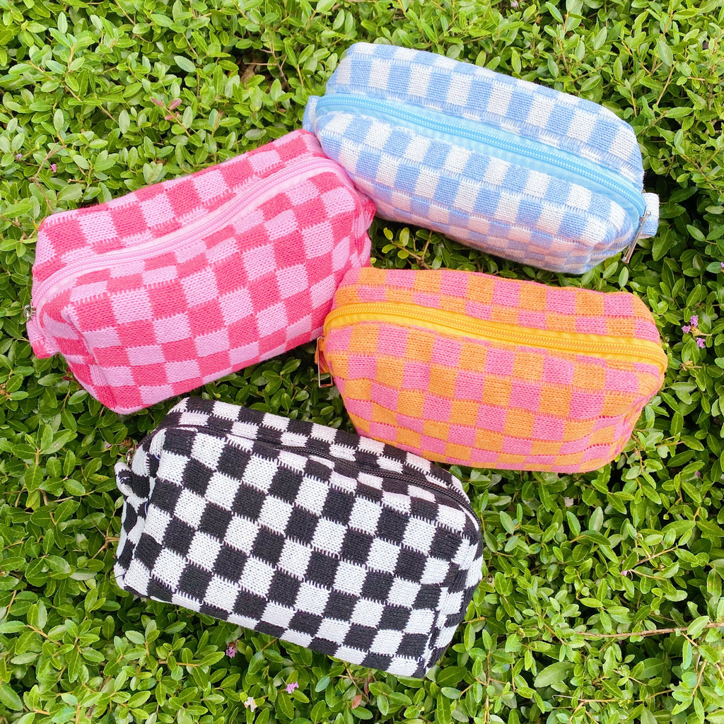Checkered Cosmetic Bag - Stylish & Durable Makeup Organizer