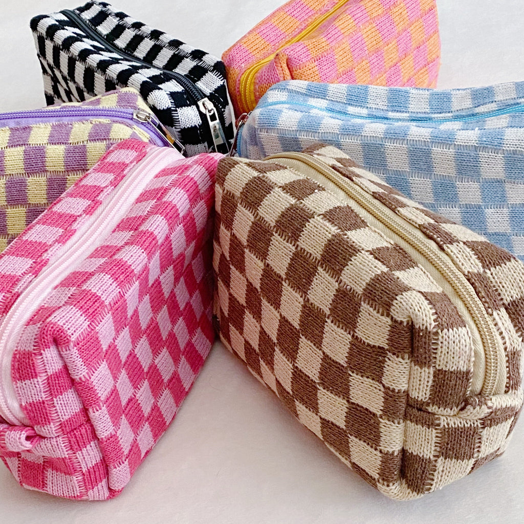 Checkered Cosmetic Bag - Stylish & Durable Makeup Organizer