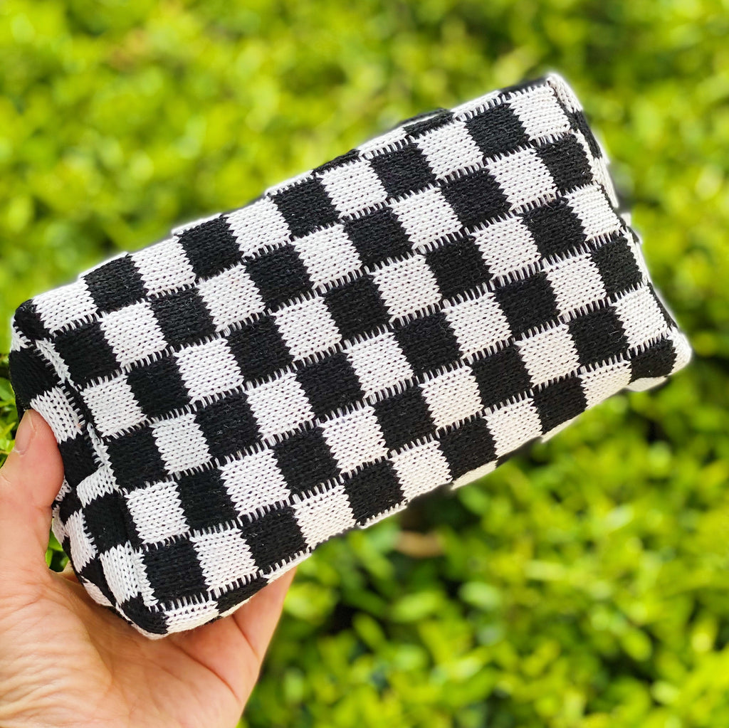 Checkered Cosmetic Bag - Stylish & Durable Makeup Organizer