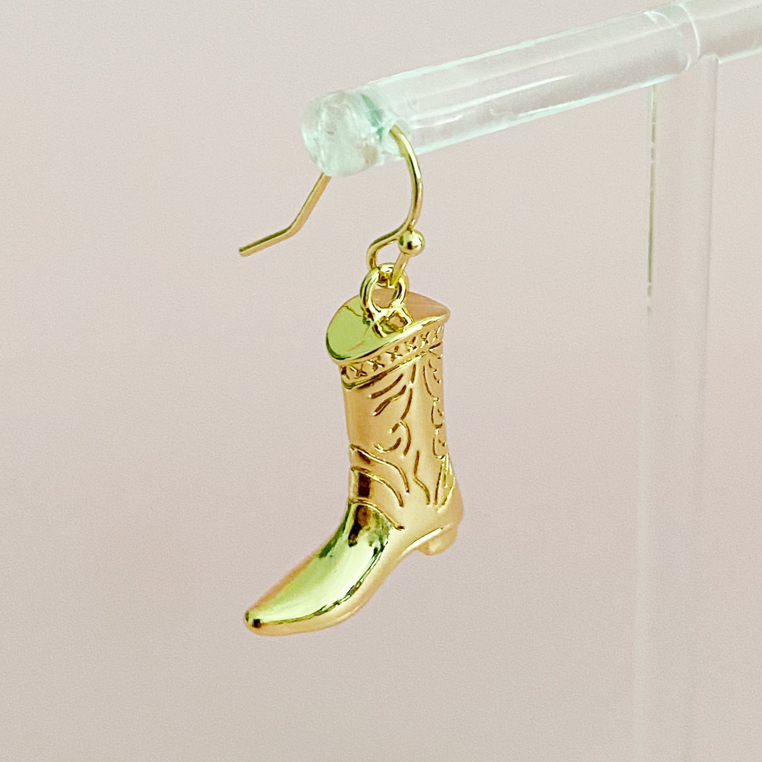 Stylish Cowgirl Bootie Dangle Earrings with Western Flair