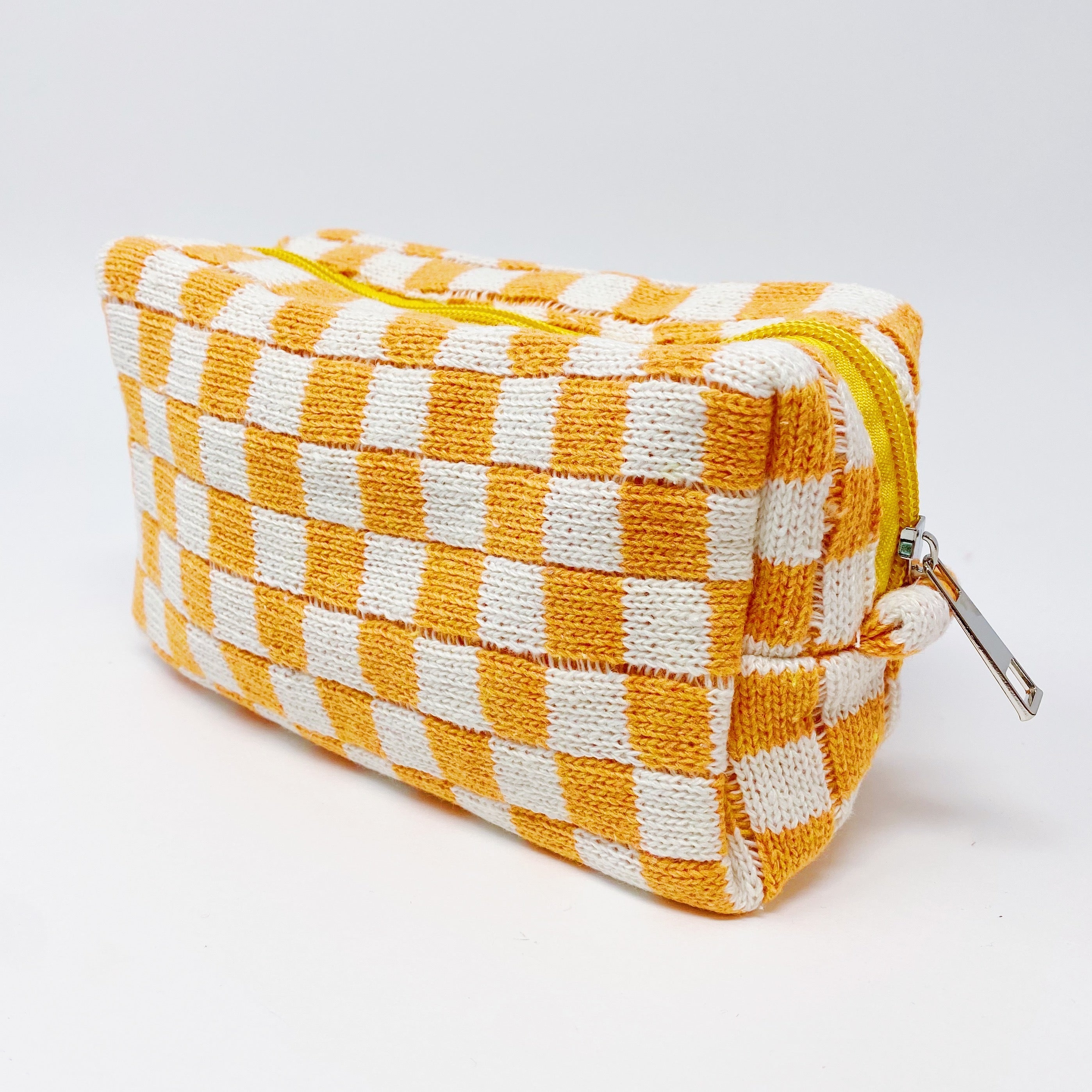 Checkered Cosmetic Bag - Stylish & Durable Makeup Organizer