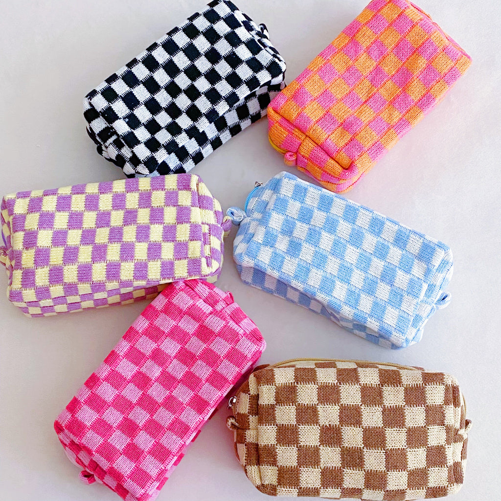 Checkered Cosmetic Bag - Stylish & Durable Makeup Organizer