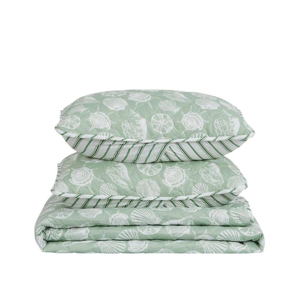 Green Seashell Quilt - Emerald Bay